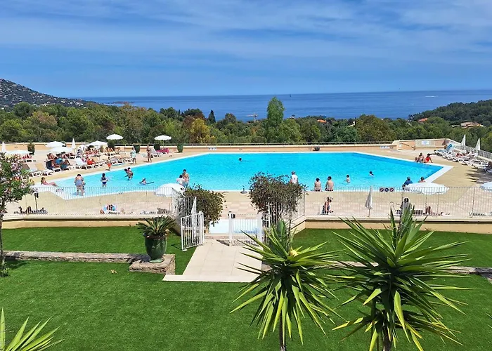 Cap Soleil J4 Appt 124 *